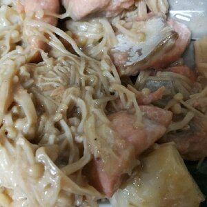 秋鮭ときのこのオイスターマヨ炒め☆